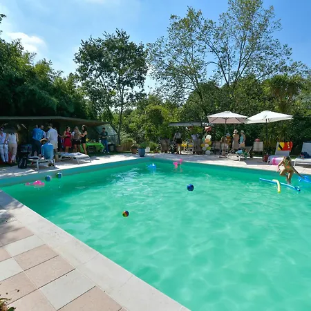 Isidoro Ampio Parco Piscina Privata, Arte E Giochi Fitness * Verona