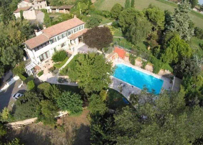 Villa Isidoro Ampio Parco ,piscina Privata, Arte E Giochi , Fitness