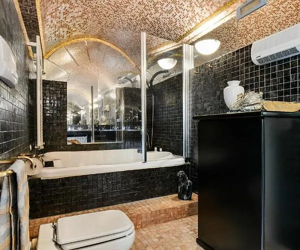 Isidoro Ampio Parco ,piscina Privata, Arte E Giochi , Fitness Villa *